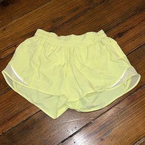 LULULEMON HOTTIE HOT 4 INCH SHORT